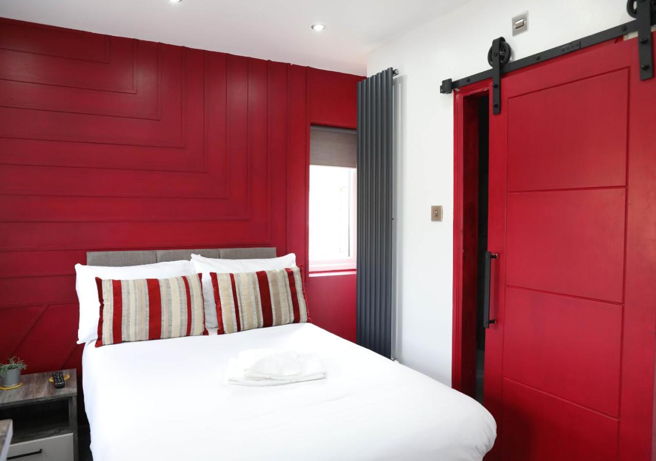 Cb Stays - Private Rooms With Ensuite And Kitchenette In Peterborough Eksteriør bilde